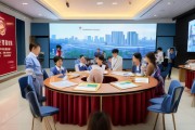 8月5日深泽县招聘会岗位多样，为求职者与企业搭起‘直通车’